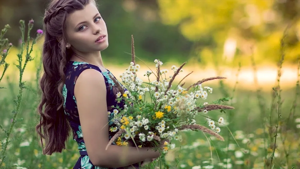 Photoshoot of girl in nature