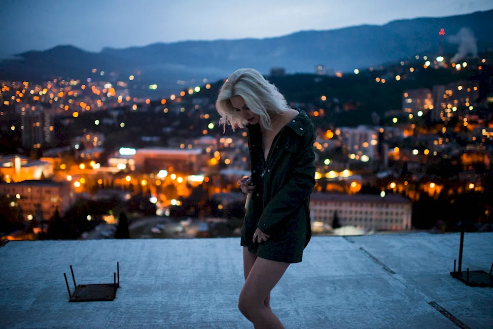 Photoshoot with night city background
