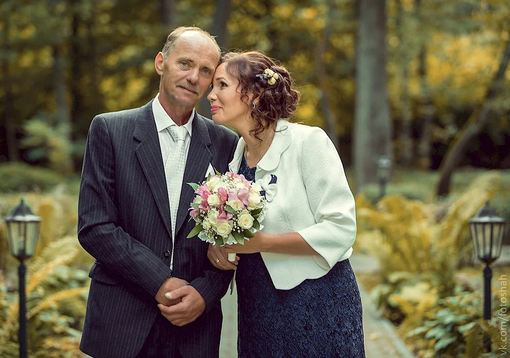 Wedding anniversary photo shoot.