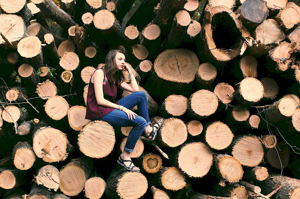 Photoshoot with logs