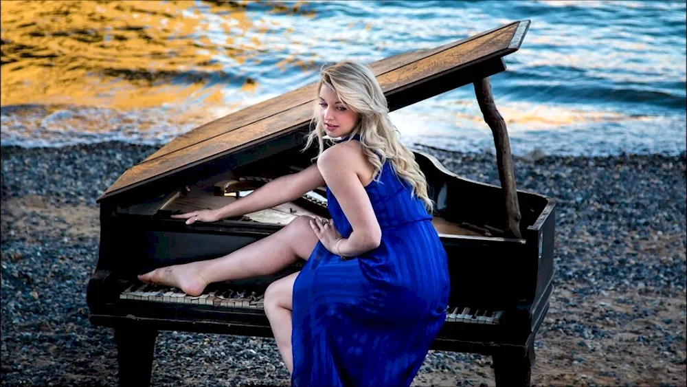 Photoshoot with piano