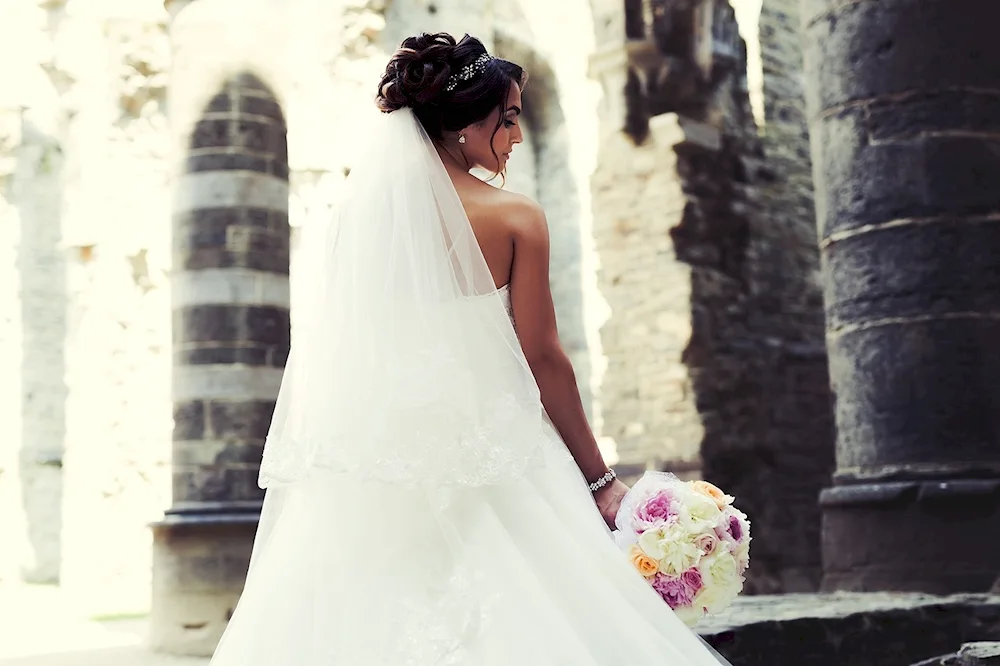Photoshoot in wedding dress