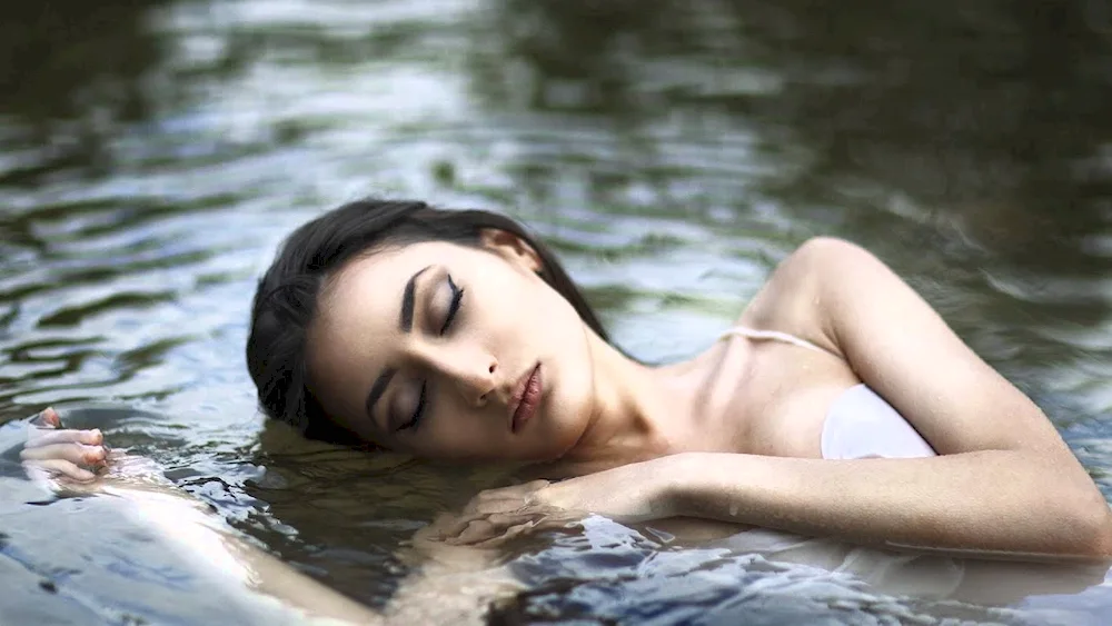 Photoshoot in the water