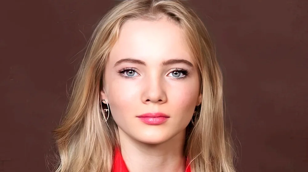 Freya Allan