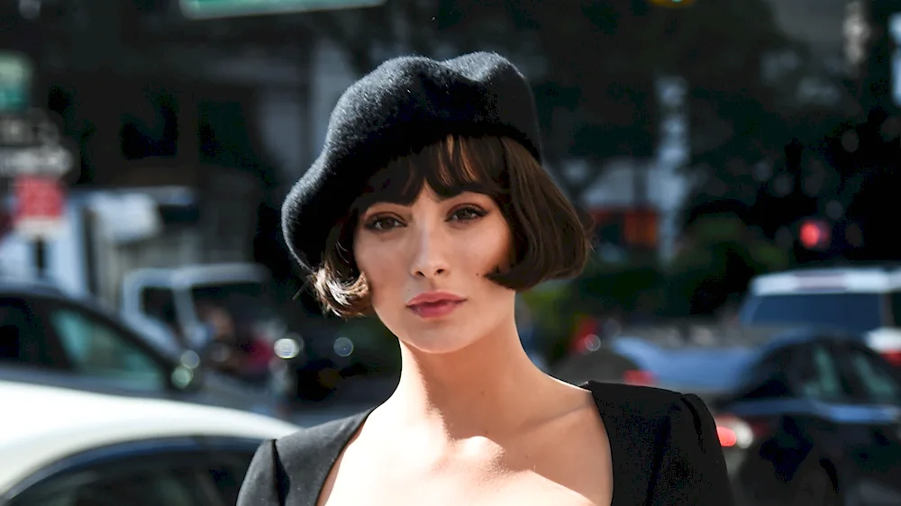 French Bob haircut