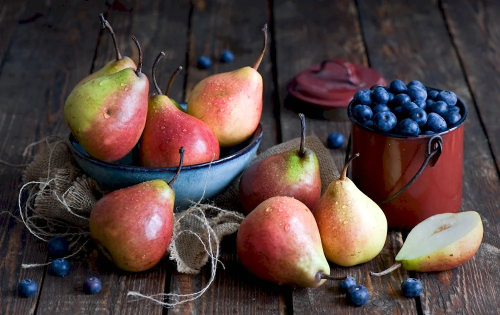 Fruit apples and pears