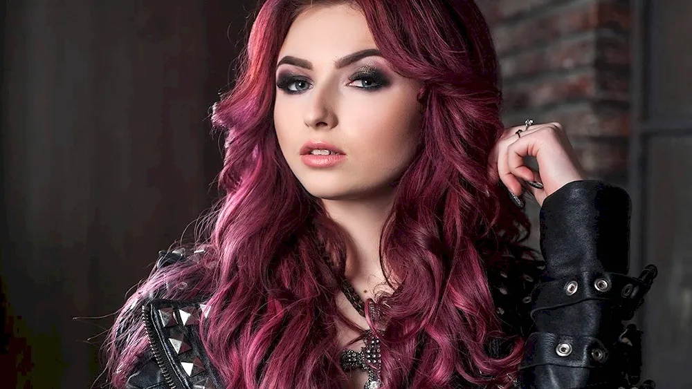 Fuchsia hair colour