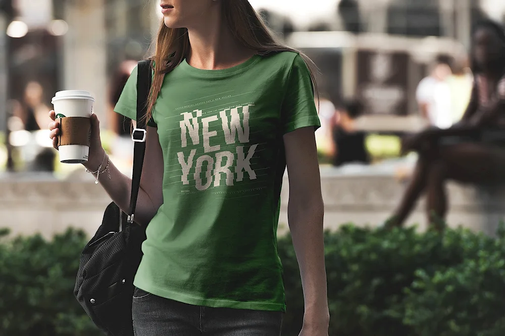 Girl in green T-shirt pattern picture