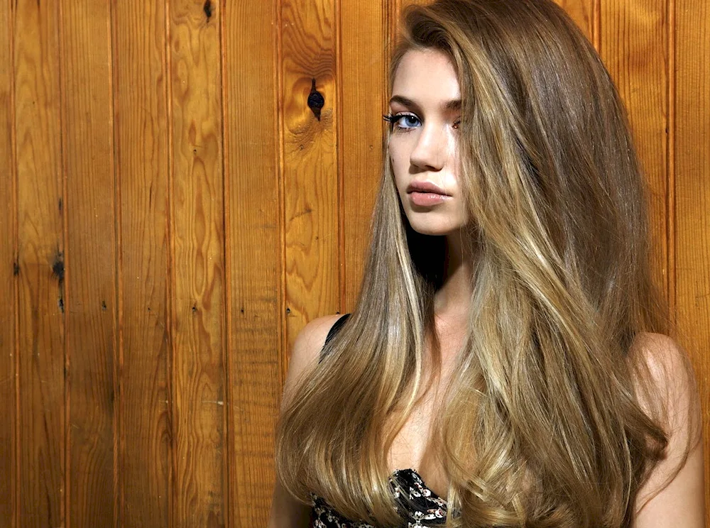Blonde russet ash