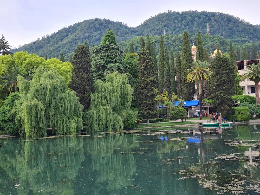 Gagra Lake Ritsa