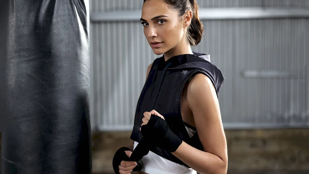 Gal. Gadot