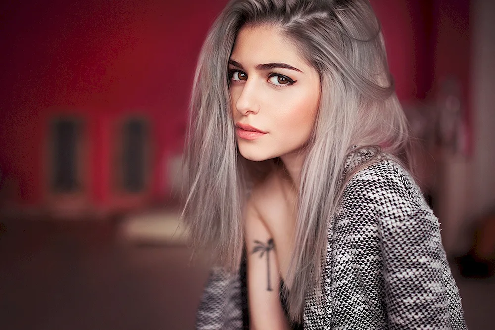 Pepel grey blond