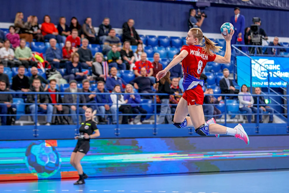 CSKA handball player Yelena Mikhailichenko