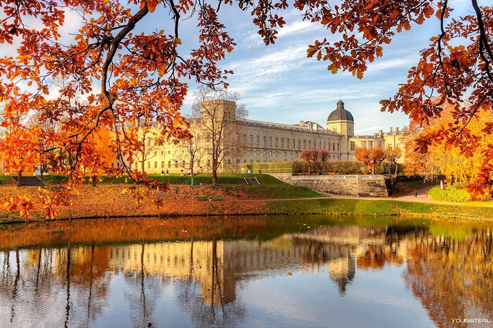 Gatchina Palace autumn