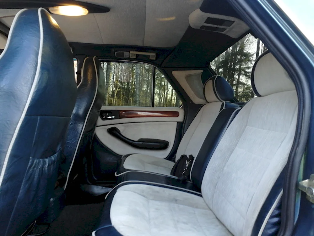 GAZ 31105 Lux