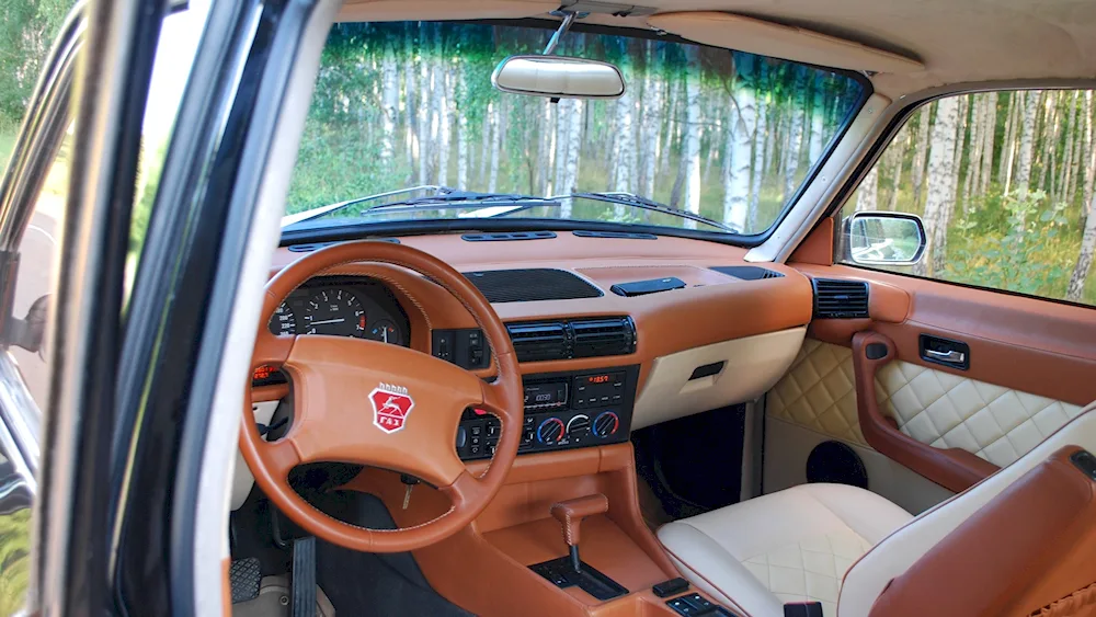 GAZ 31105 Volga Saloon President Lux