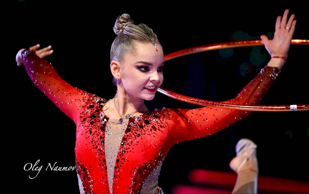 Arina Averina ball 2021