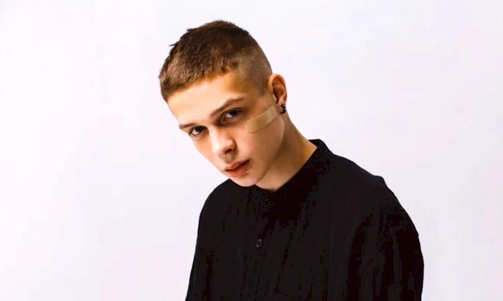 Cropp haircut half-box half-box barber