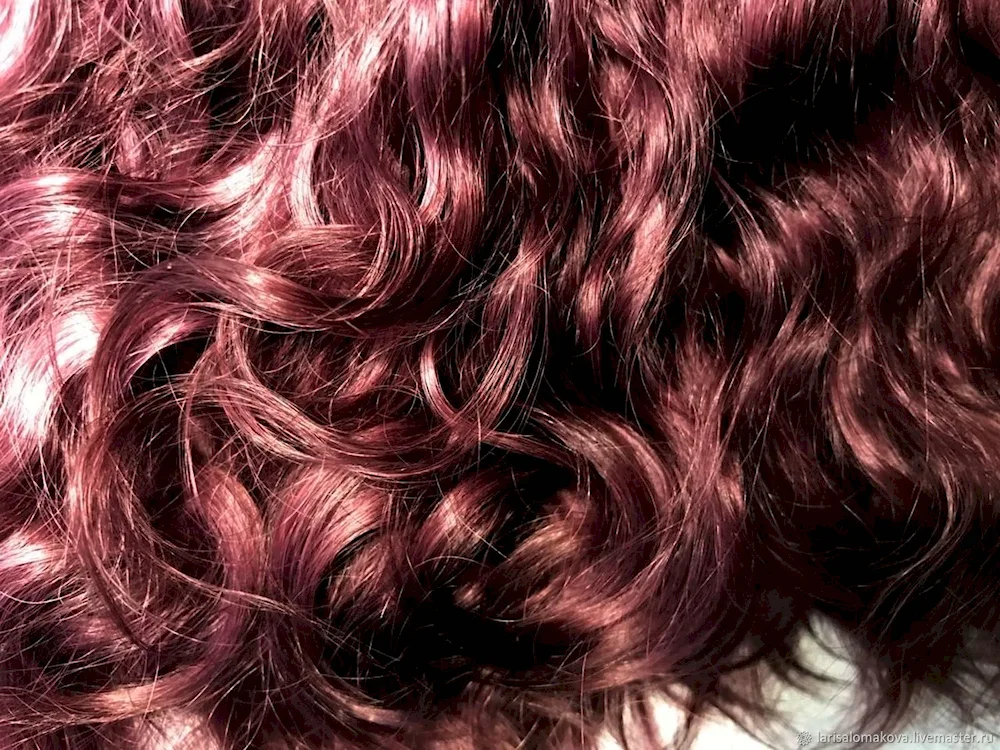 Carlet Taylor with red hair