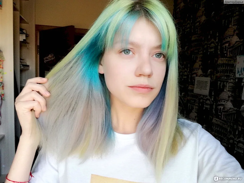 Blue hair without bleaching