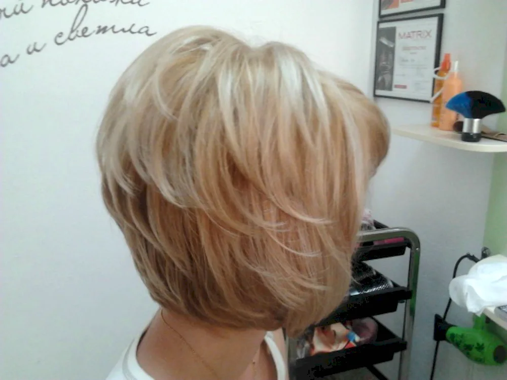 Valentina Miller Shaggy haircut