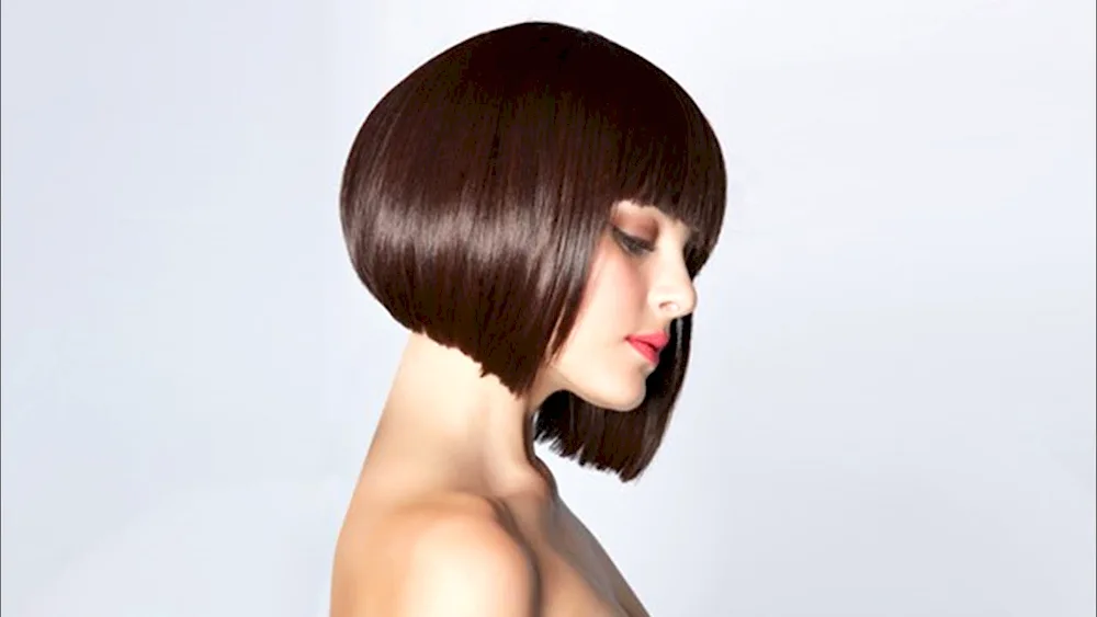 Graduated bob cut