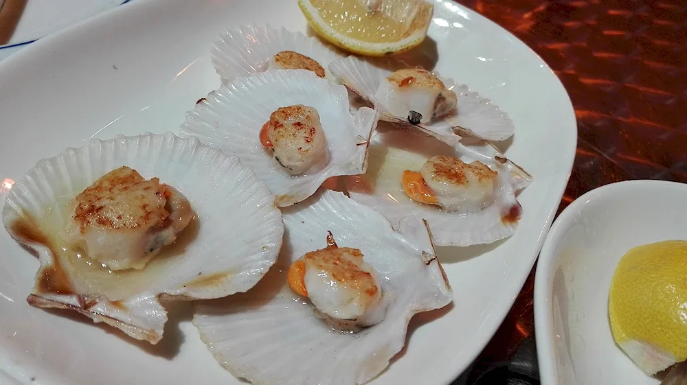 Scallops seaweed