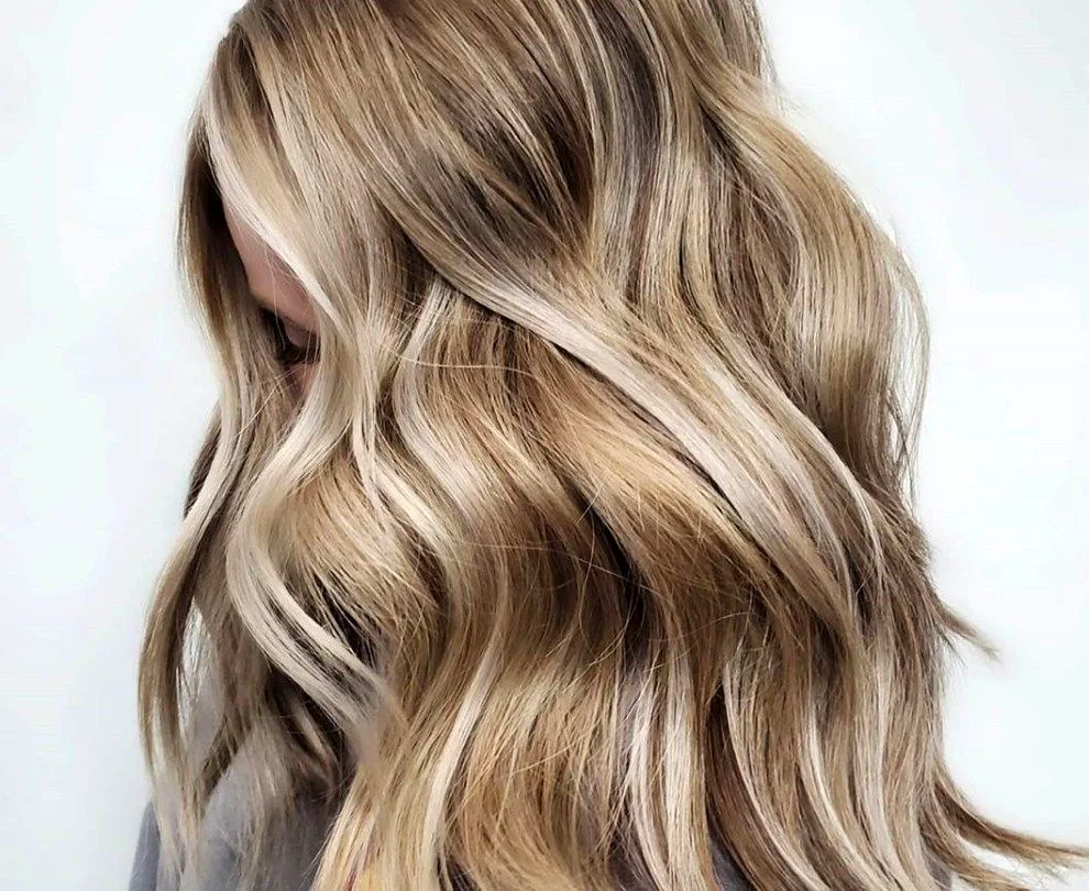 Dirty blond colour