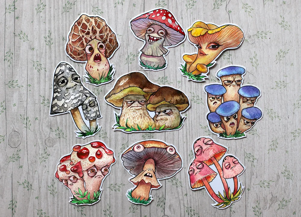 Educible and inedible mushrooms colouring for kids