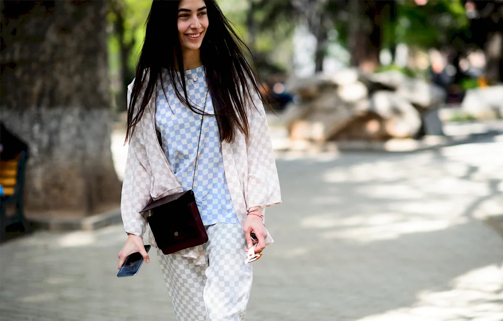 Georgian girls in Tbilisi