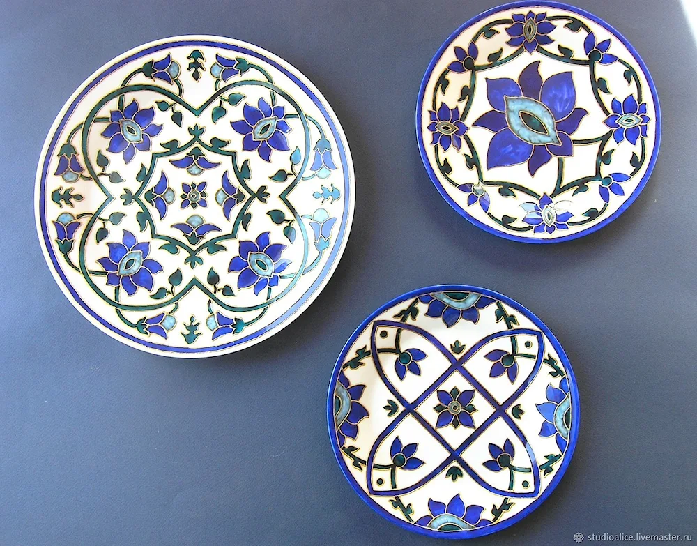 Gzhel majolica ornament