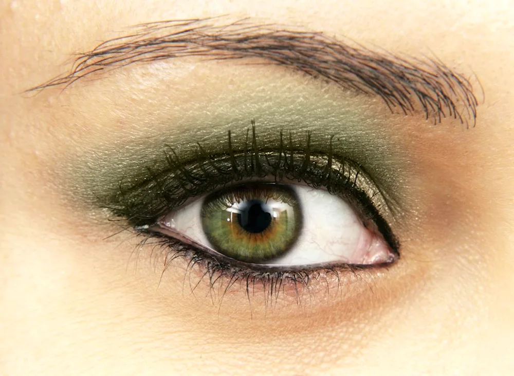 Hazel green eye colour