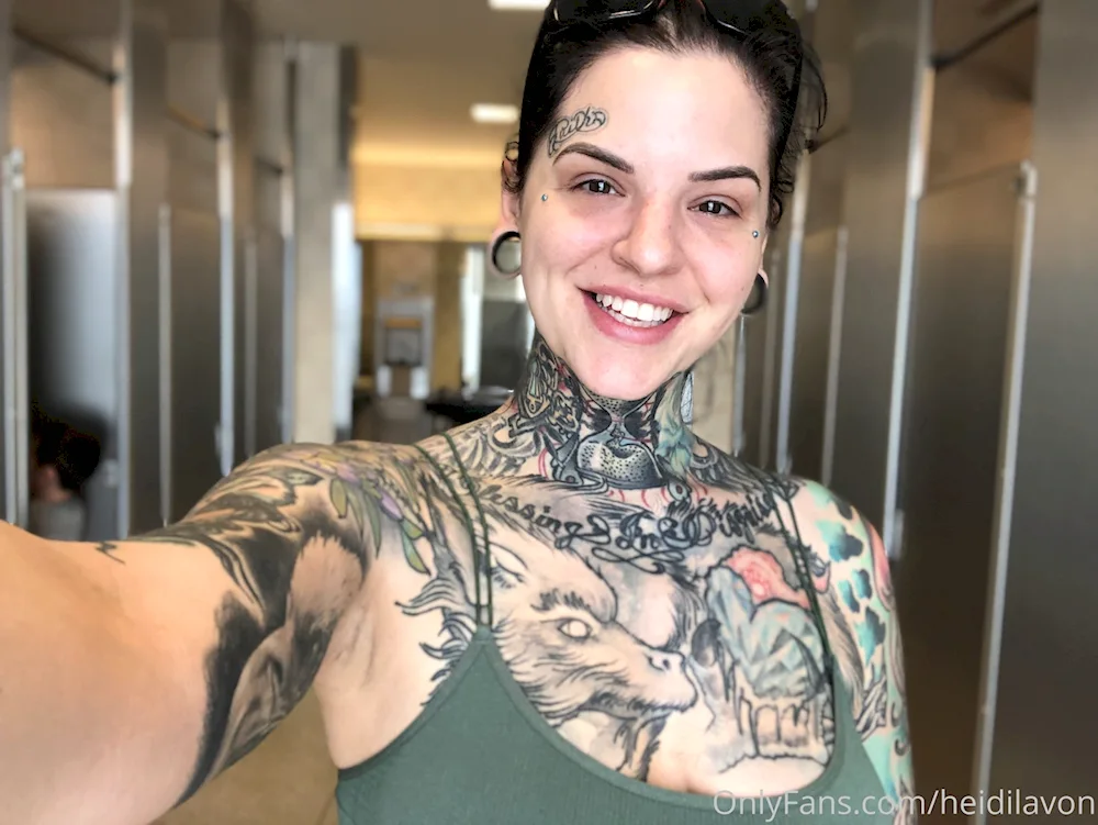 Heidi Lavon 18