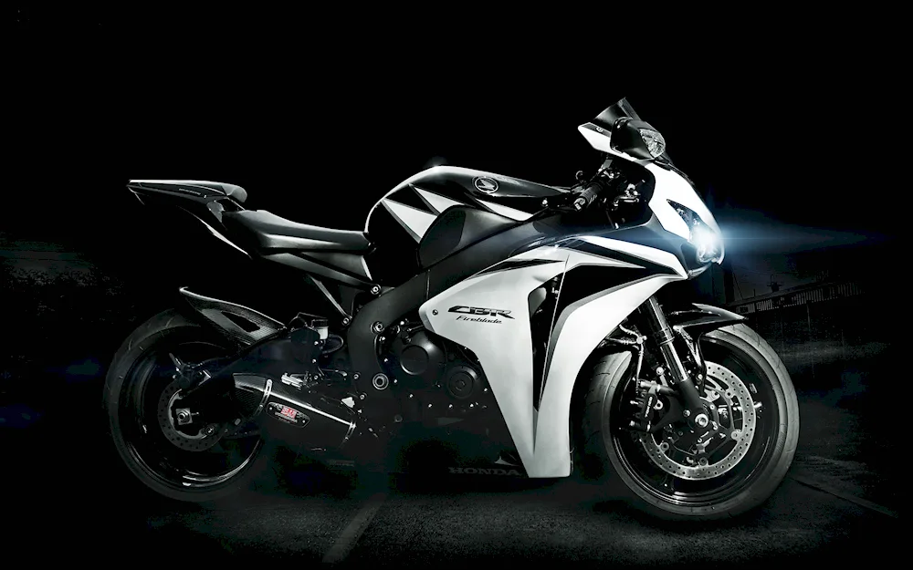 Honda cbr1000rr Black