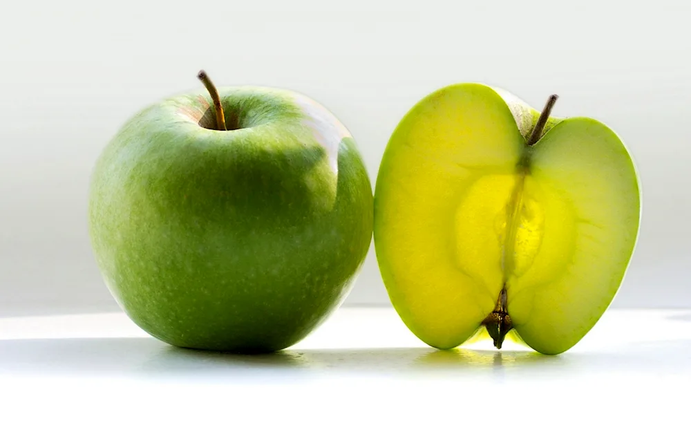 Apples green