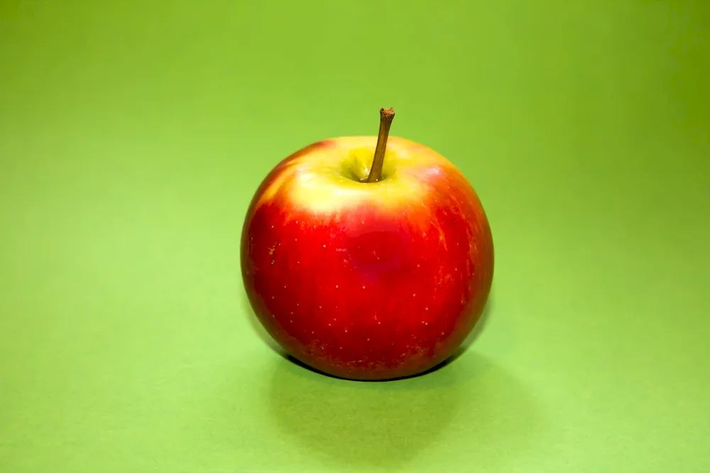 Apples green