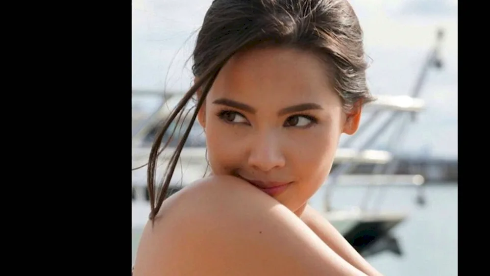 Yaya urassaya