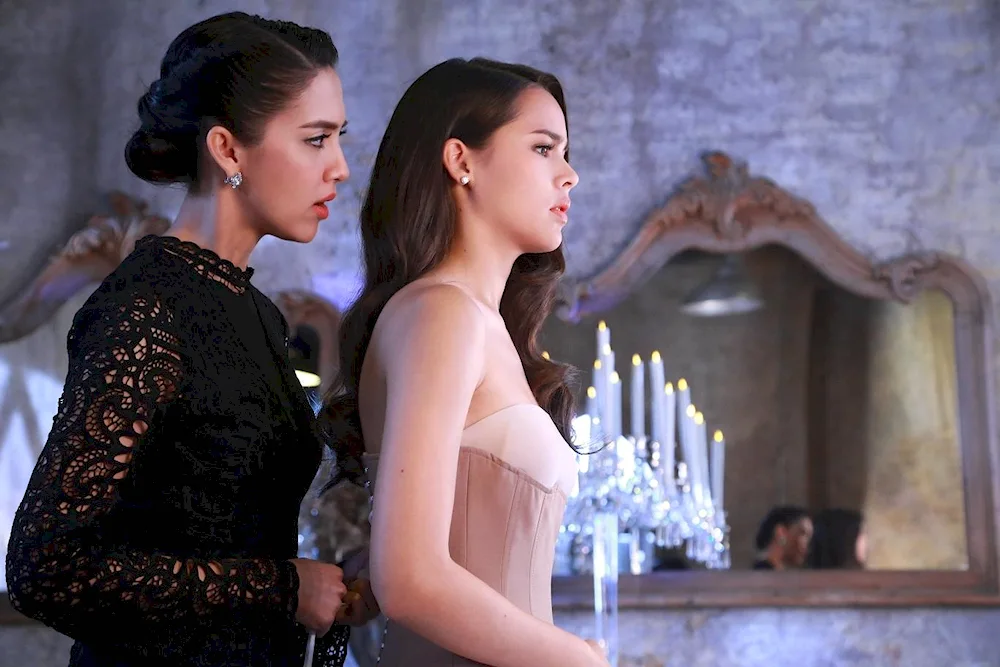 Yaya urassaya and Barry