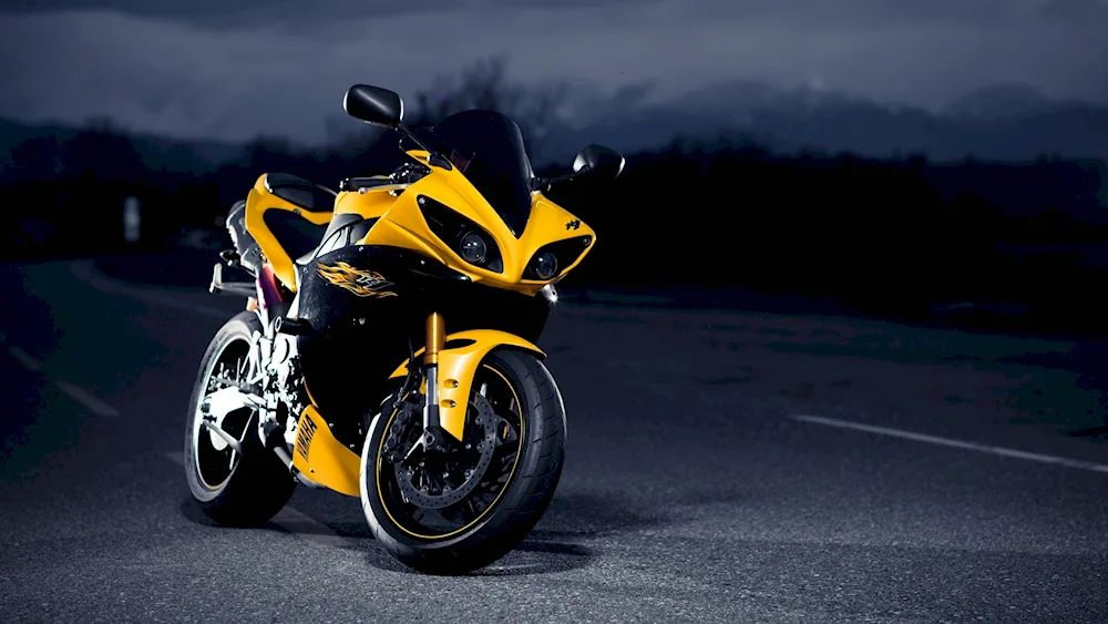 Yamaha r1