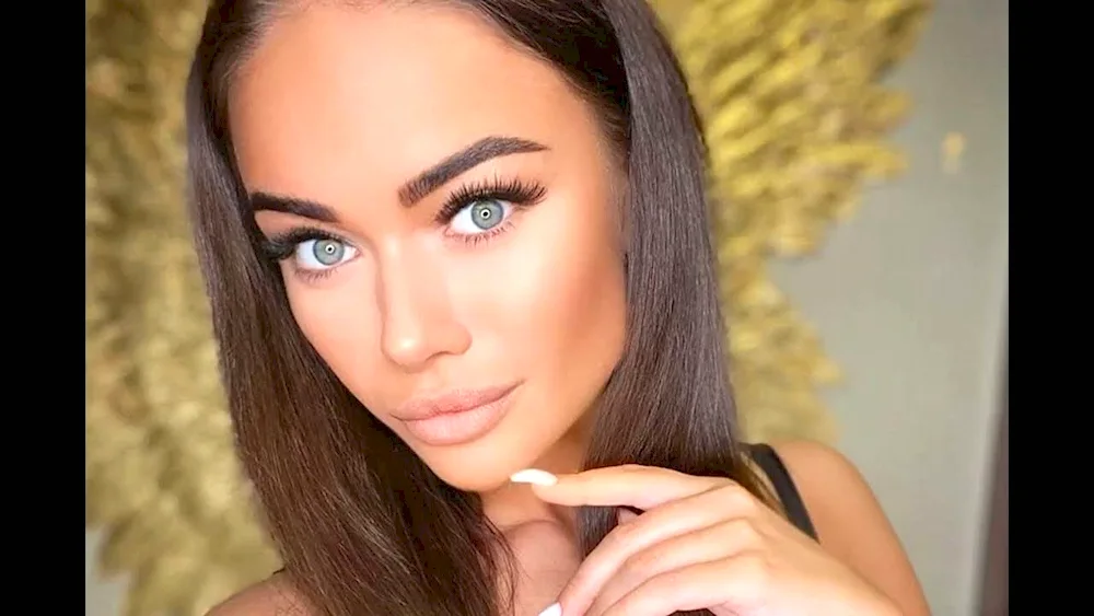 Yana 2021