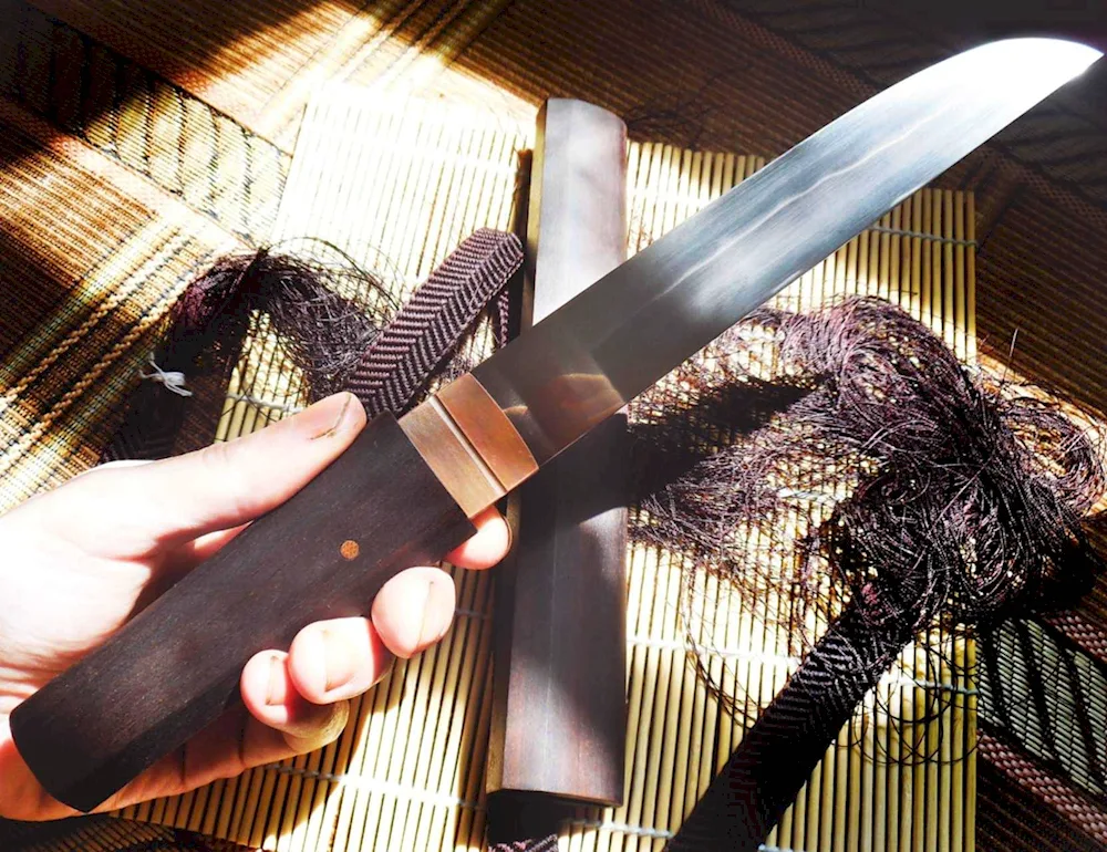 Japanese aikuchi knife