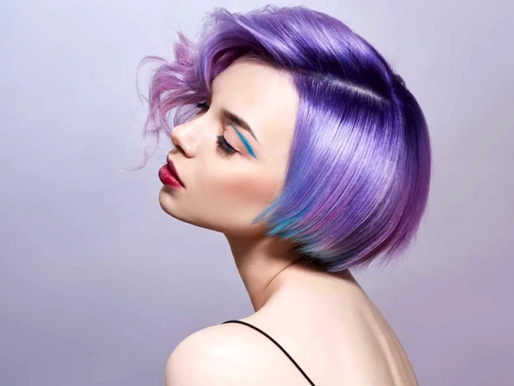 Bright colouring on short hair