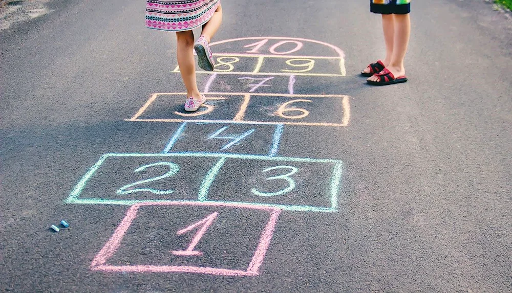 Game Hopscotch