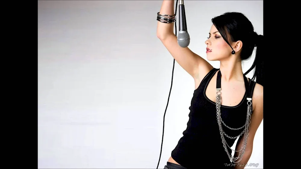 Inna singer