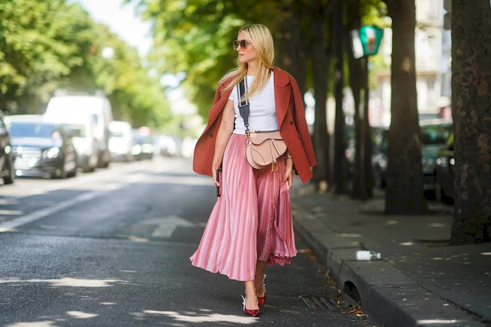 Summer pleated skirt