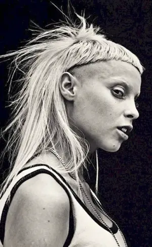 Yolandi Fisser