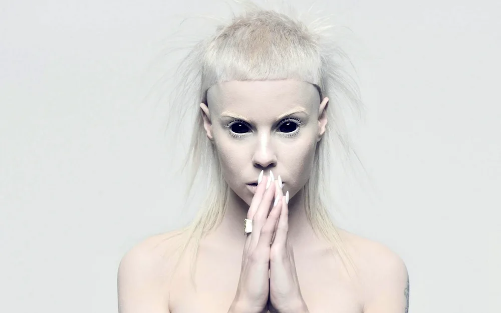 Yolandi Fisser