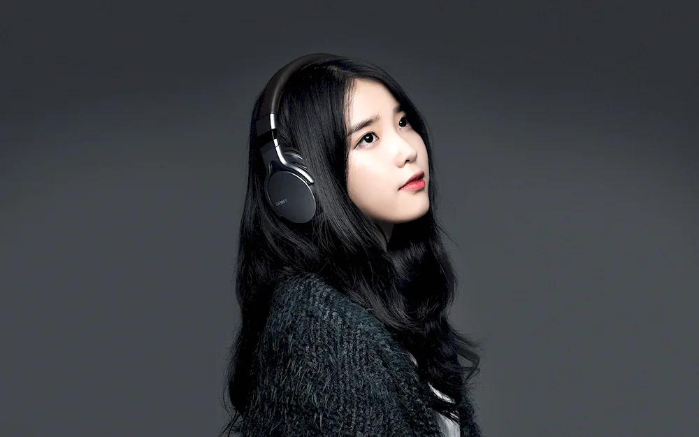 IU Sony