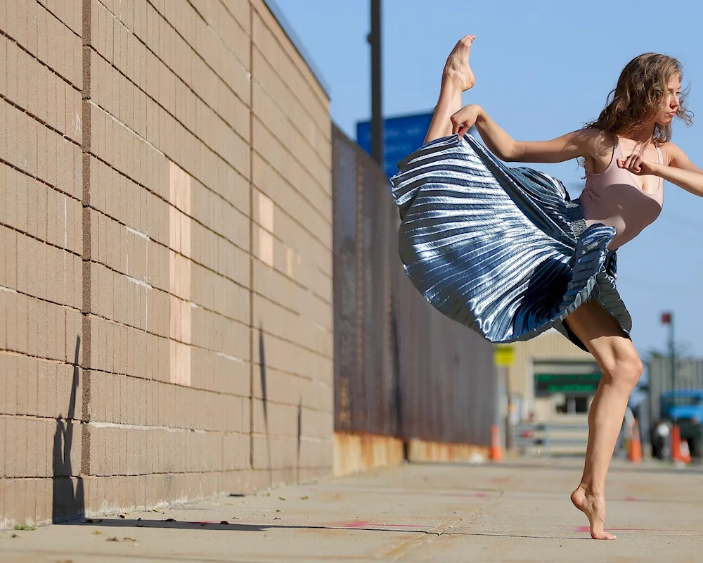 Blowing Wind up skirts 5 & keeping cool with Pangel Ela