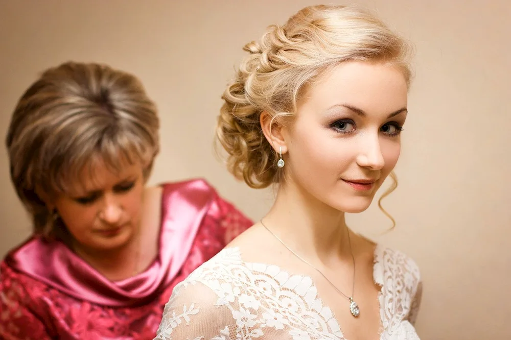 Classical Wedding Hairstyles